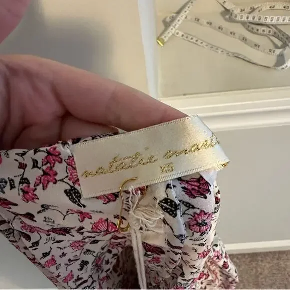 NWT Natalie Martin White Pink Floral Short Sleeve Blouse Top XS Oversized